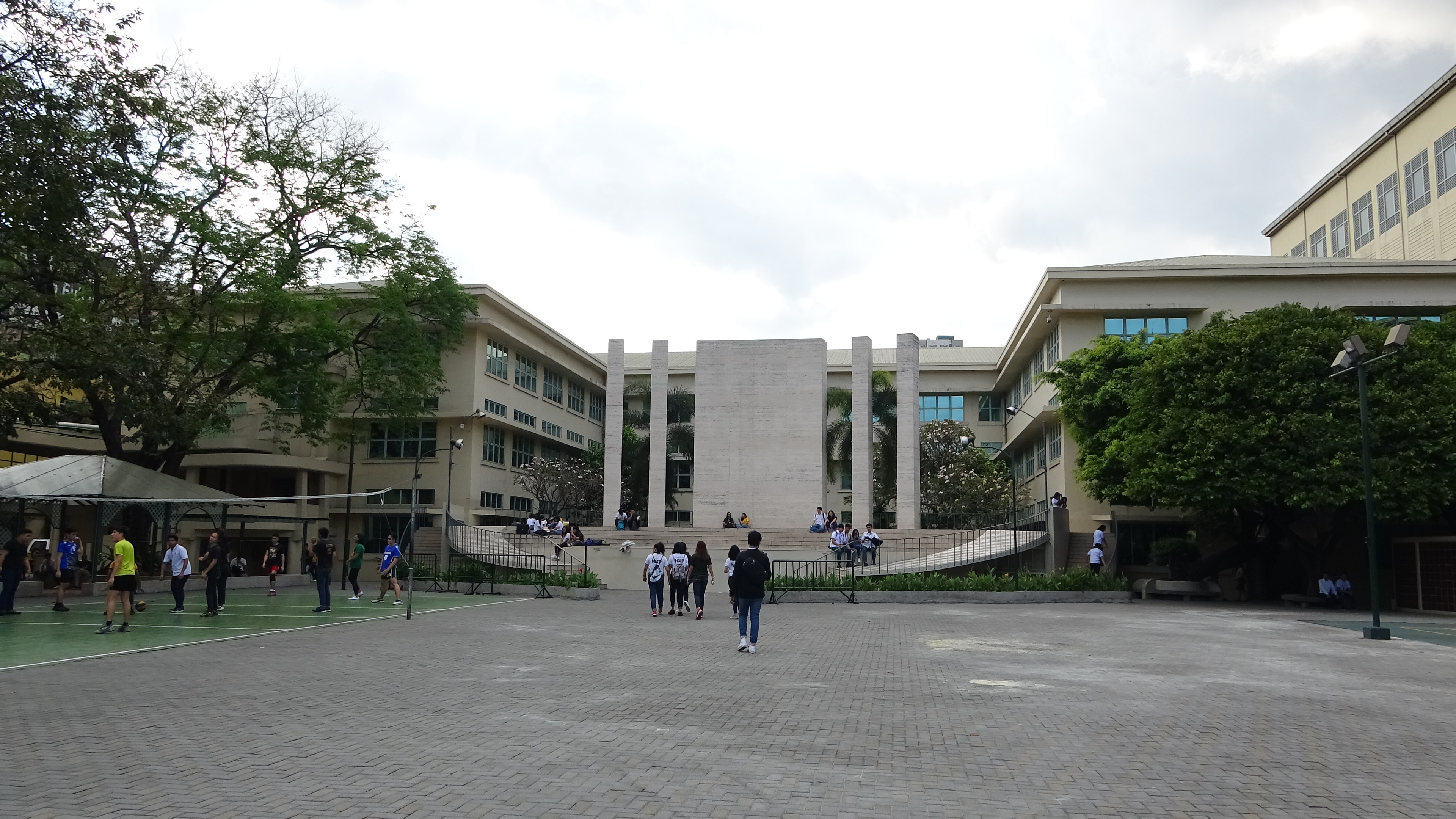 ファー・イースタン大学（Far Eastern University）