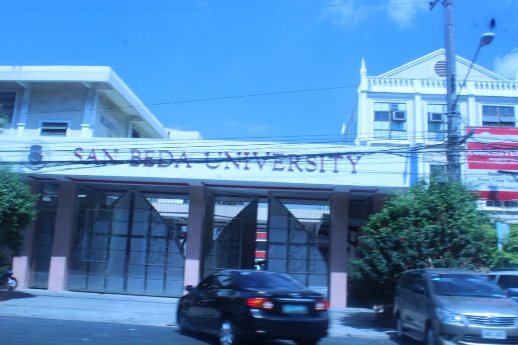 サンベダ大学(San Beda College )の校舎