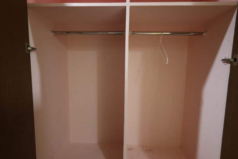 05e07b09413e17516822ed3df7c4b78a1920c1ade315f29e8df2be7763b0d046