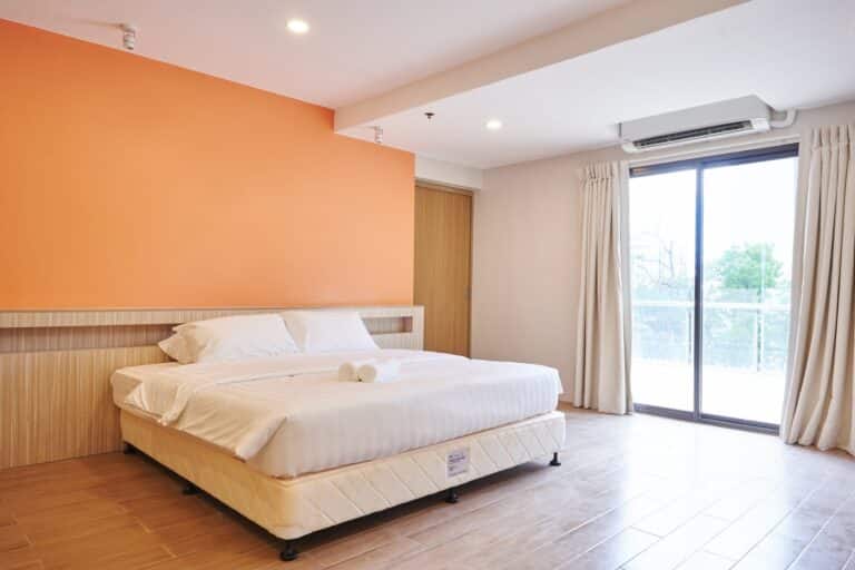 2B111242-E882-4283-94E8-716E36492514