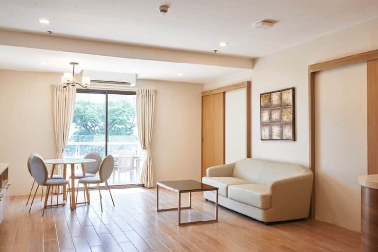 EE22F633-6A58-4F1A-93A1-B2759F3C0723