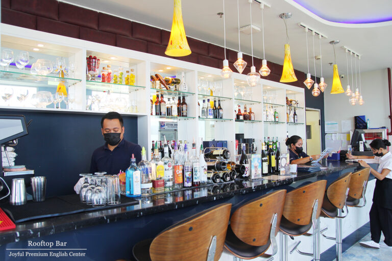 Joyful_RooftopBar1 (2)