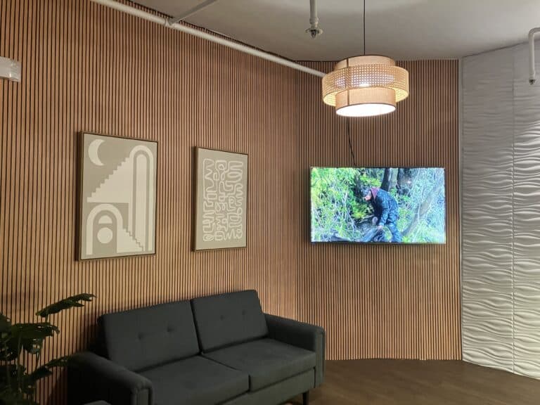 Genius English Main lobby-12