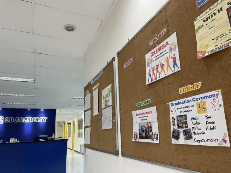 オフィス前掲示板