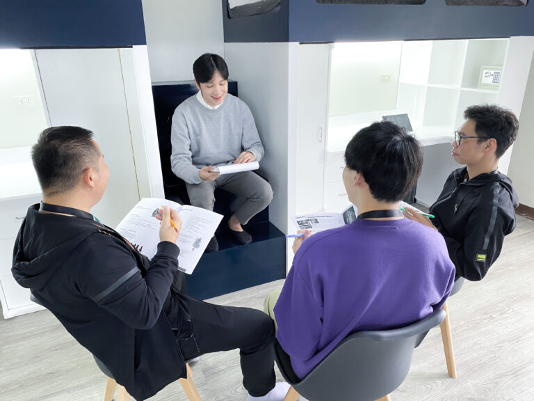 3students+1teacher - 3