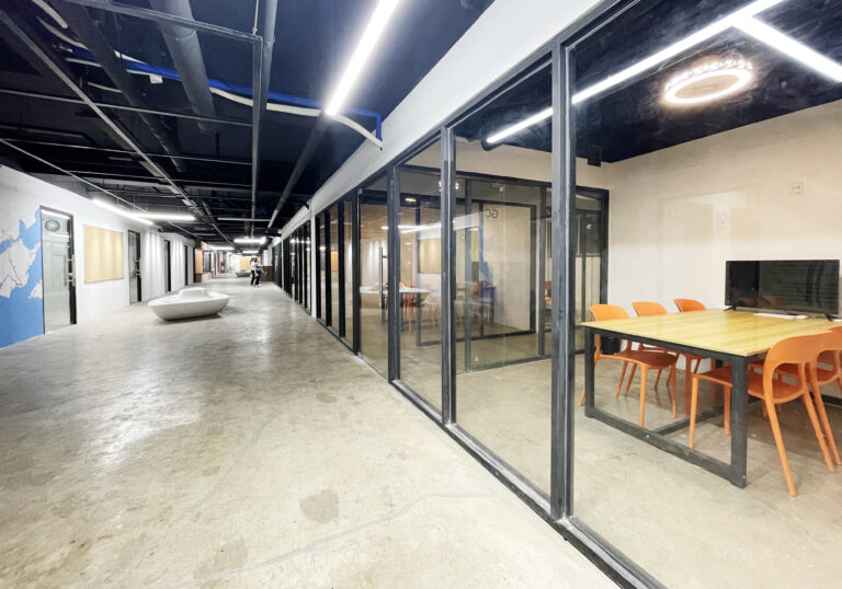 Group Classroom (18)