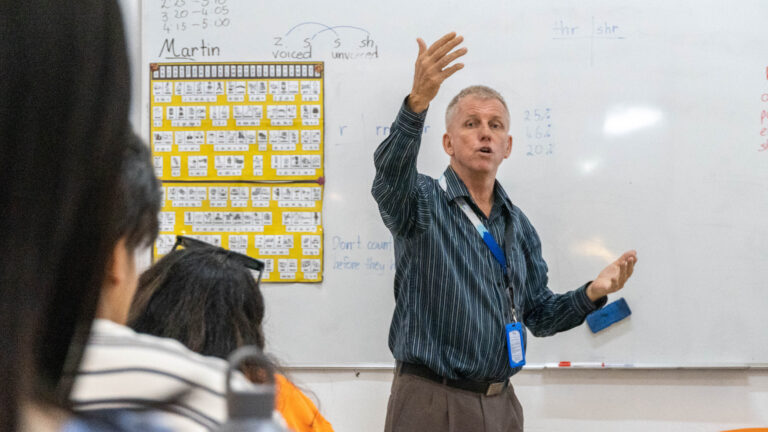 Native Class Teacher Martin(4)