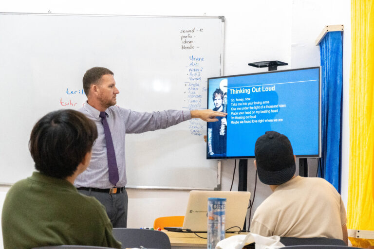 Native Class Teacher Nick 00984