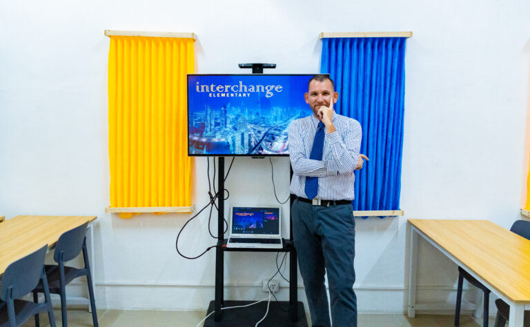 Native Teacher Nik 06