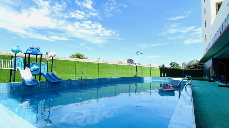 Swimming pool (4)