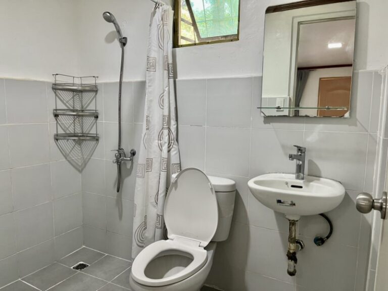 2A shower room_Fella2