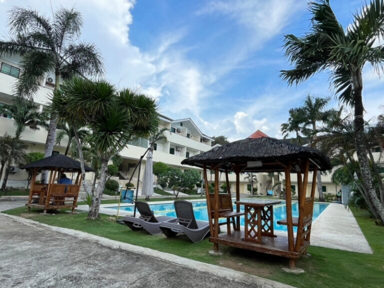 Bamboo house3_Fella2