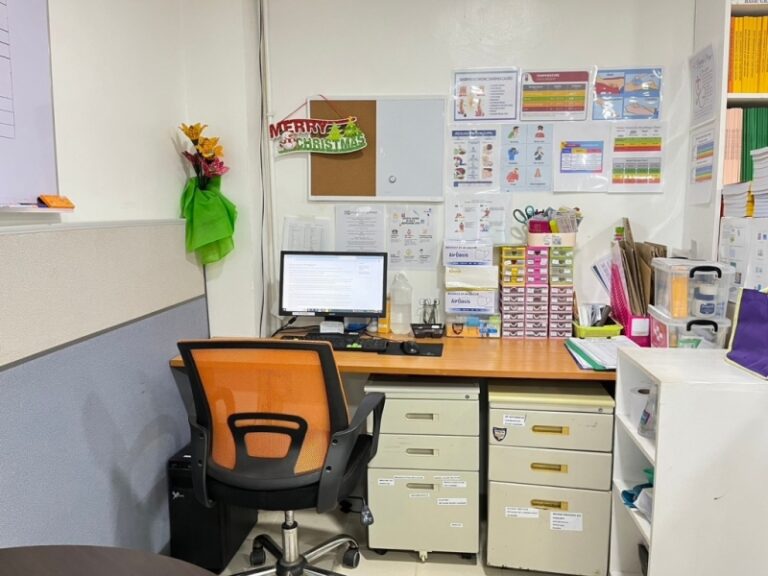 Nurse station1_Fella2