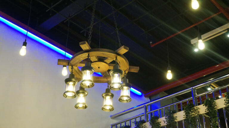 On-Campus Seafood Restau Main 3