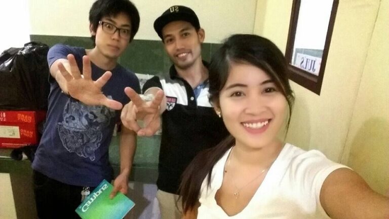 a35d052e-0a09-4c30-a9b4-ad8684de9df5