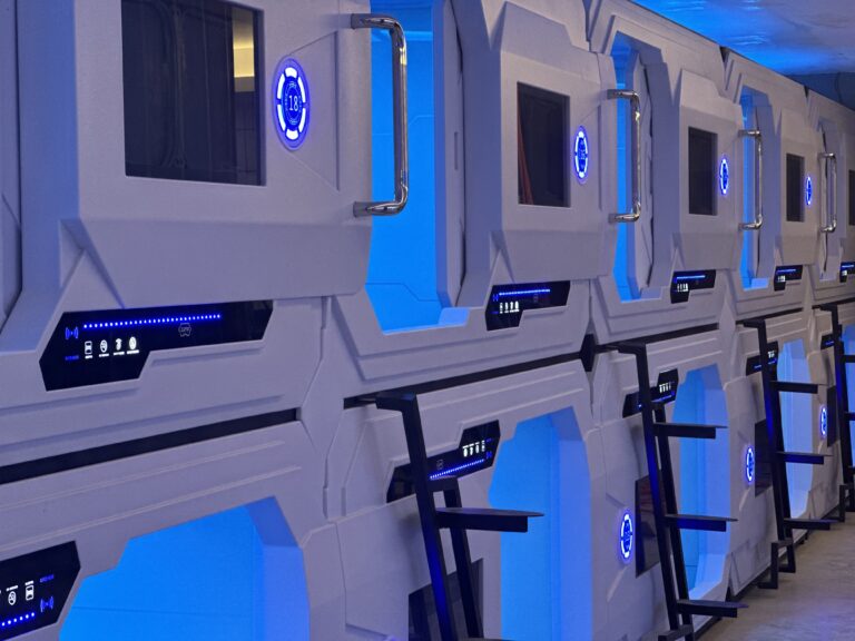 Large Capsule カプセルルーム（ビッグ）①