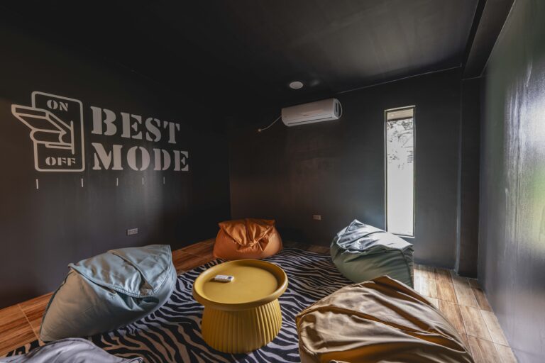 Relaxation area リラックスルーム1