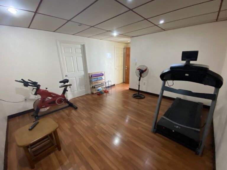 a4b04d34-ffb4-4ebe-9ce4-76572743f33e