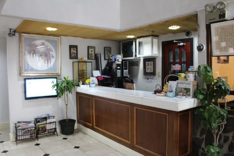 c348e82b-876f-42de-aab8-841051ef0009