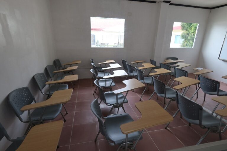 cc5a88b295dab716e068bb48c2a13e153376cb51994d75e0a75272c5374a91a7