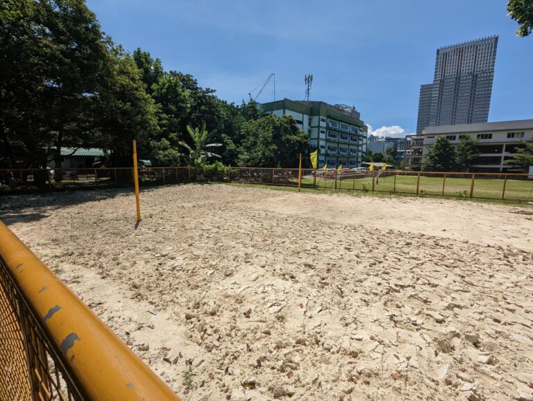 ビーチバレーコート