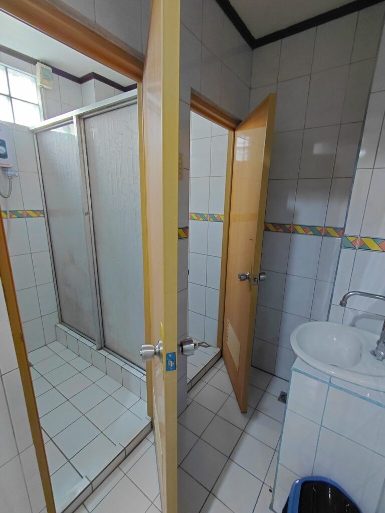 5人部屋シャワー